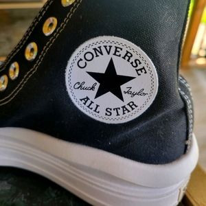 Converse Chuck Taylor all star move high trainer. Black.  7.5